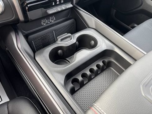 New 2026 RAM 1500 Laramie AWD/4WD image 21