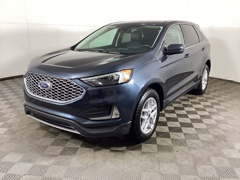 Used 2023 Ford Edge SEL w/ Convenience Package image 5