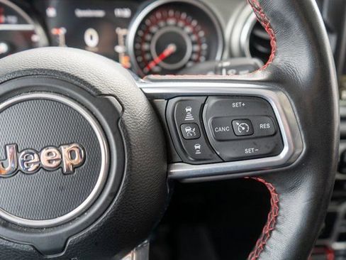 Used 2021 Jeep Gladiator Rubicon w/ Dual Top Group AWD/4WD image 26