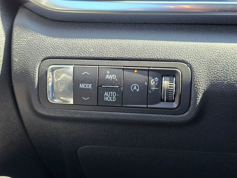 New 2026 GMC Terrain Elevation w/ Elevation Premium Package AWD/4WD image 17