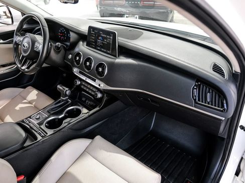 Used 2019 Kia Stinger w/ Sun & Sound Package RWD image 12