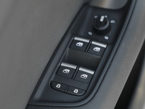 Used 2023 Audi Q8 Premium w/ Convenience Package image 24