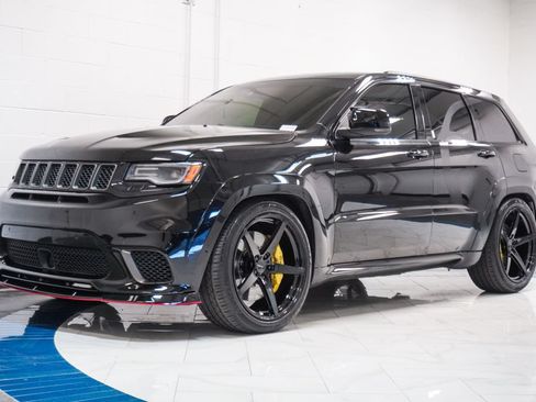 Used 2018 Jeep Grand Cherokee Trackhawk w/ Trailer Tow Group IV AWD/4WD image 4