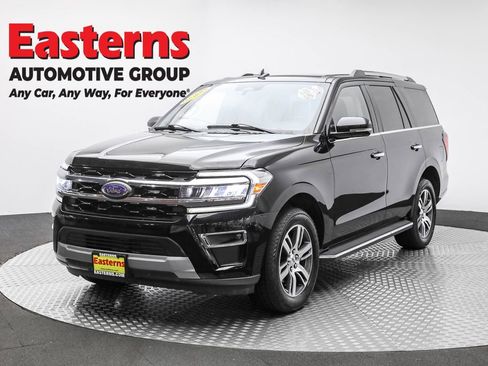 Used 2023 Ford Expedition Limited image 1