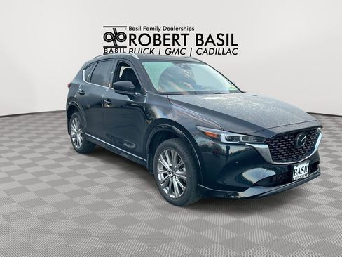Used 2023 MAZDA CX-5 Signature AWD/4WD image 2