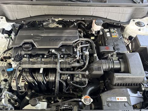 Used 2025 Hyundai Kona SE FWD image 12