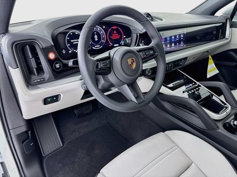 New 2026 Porsche Cayenne AWD/4WD image 4