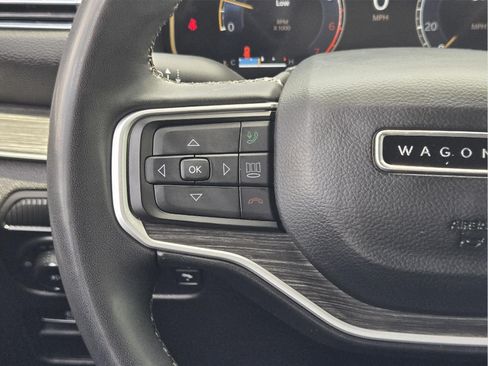 Used 2023 Jeep Wagoneer Series II AWD/4WD image 26