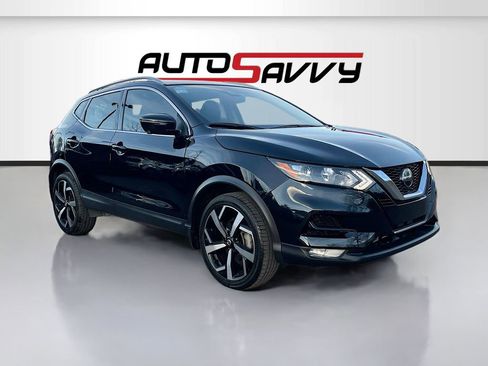 Used 2022 Nissan Rogue Sport SL w/ Premium Package image 1