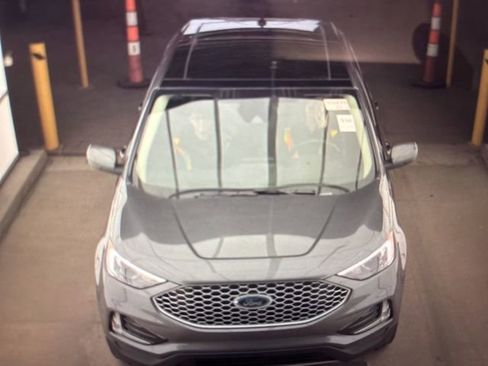 Used 2023 Ford Edge SEL w/ Convenience Package image 17