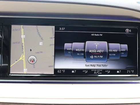 Used 2015 Mercedes-Benz S 550 Sedan image 31