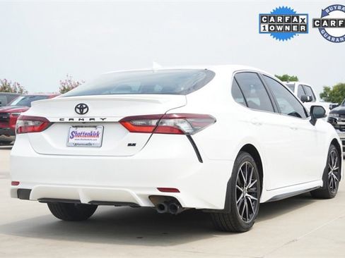 Used 2024 Toyota Camry SE image 8