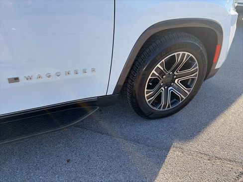 Used 2022 Jeep Wagoneer Series III image 37