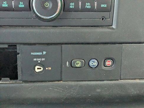 Used 2018 Chevrolet Express 2500 w/ Driver Convenience Package image 13