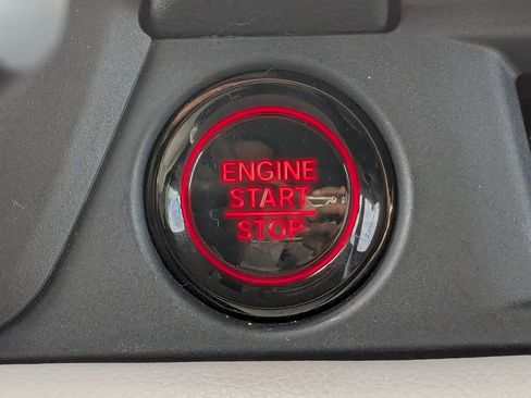 Used 2025 Honda Pilot EX-L image 31