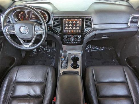 Used 2019 Jeep Grand Cherokee Limited image 19