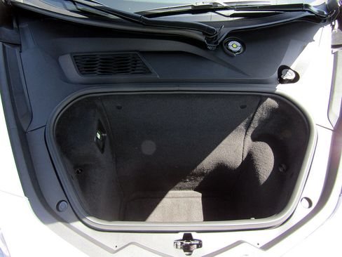 Used 2022 Chevrolet Corvette Stingray Preferred Cpe w/ Z51 Performance Package RWD image 22