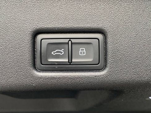 Certified 2025 Audi Q5 Premium Plus AWD/4WD image 55