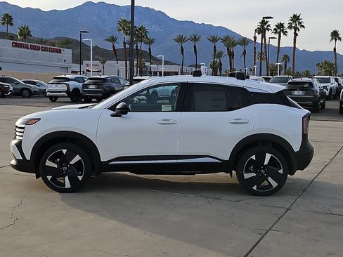 New 2026 Nissan Kicks SR w/ Cold Weather Package AWD/4WD image 3