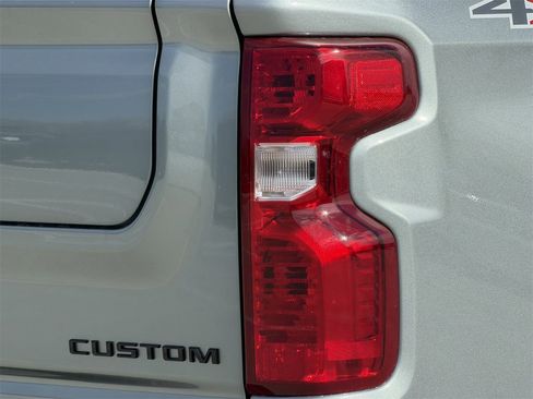 Used 2026 Chevrolet Silverado 1500 Custom w/ LPO, Dark Essentials Package image 7