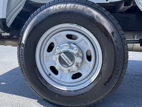 Certified 2026 Ford F250 XL w/ XL Chrome Package AWD/4WD image 18