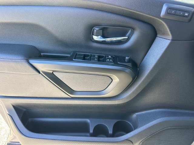 Used 2023 Nissan Titan PRO-4X w/ Pro-4x Convenience Package AWD/4WD image 28
