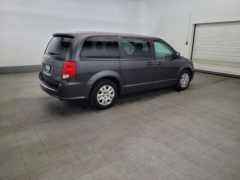 Used 2018 Dodge Grand Caravan SE FWD image 10