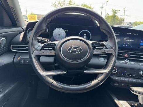 Used 2023 Hyundai Elantra SEL w/ Convenience Package FWD image 13