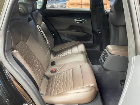 Used 2024 Audi e-tron GT Prestige w/ Prestige Package image 26