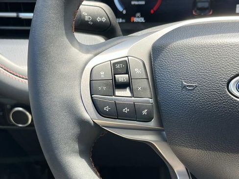 New 2025 Ford Explorer Active image 10