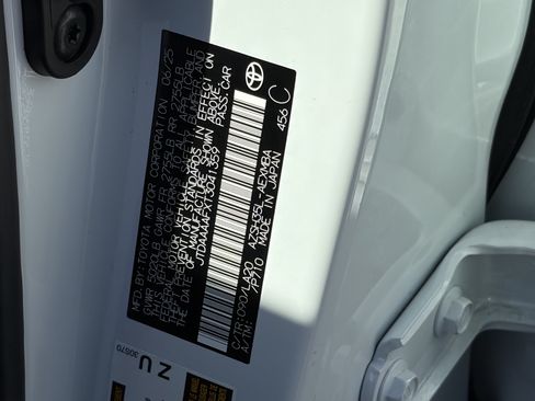 Certified 2026 Toyota Crown AWD/4WD image 9