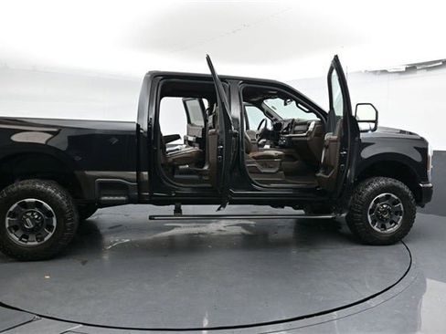 Used 2024 Ford F350 King Ranch w/ Tremor Off-Road Package image 39