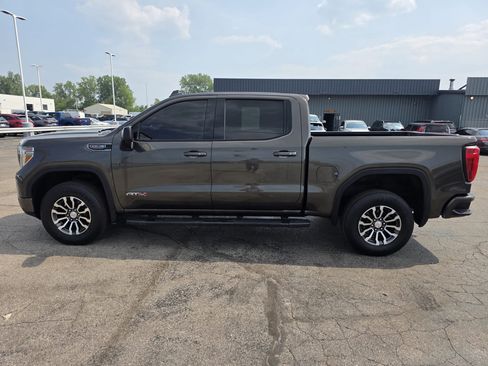 Used 2019 GMC Sierra 1500 AT4 w/ AT4 Premium Package image 2