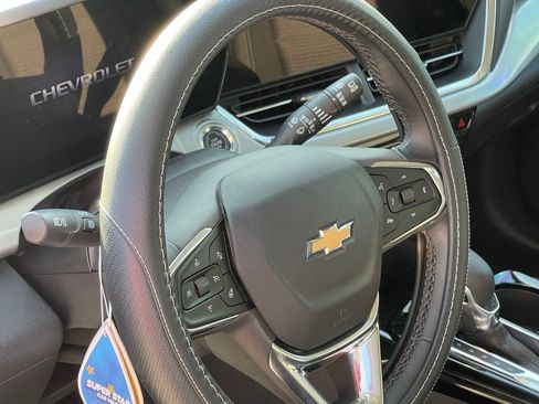 Used 2025 Chevrolet Trax LT w/ Driver Confidence Package FWD image 6