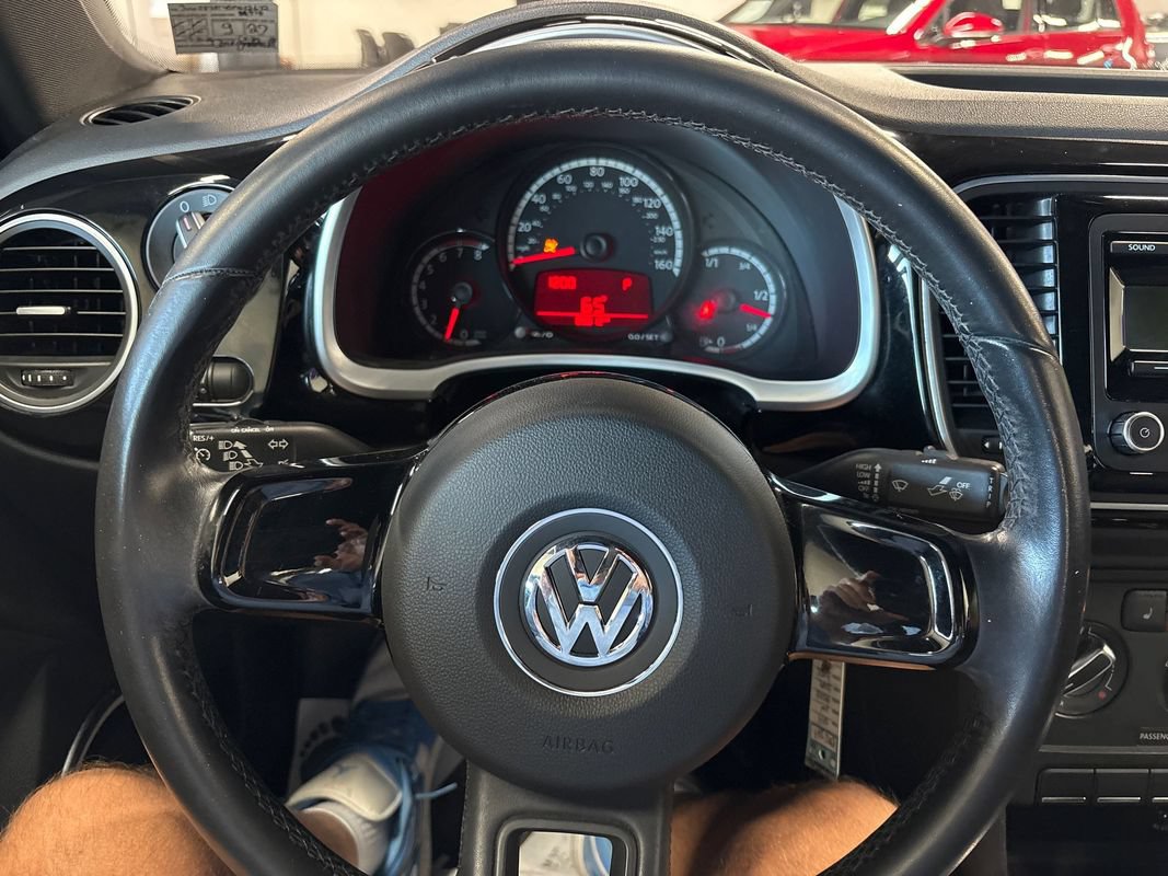 Used 2013 Volkswagen Beetle 2.5 FWD image 27
