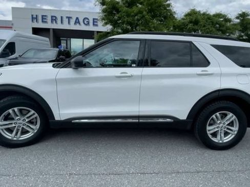 Certified 2023 Ford Explorer XLT w/ Equipment Group 202A AWD/4WD image 5