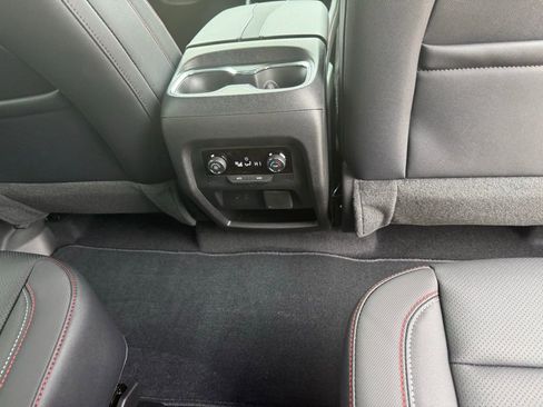 New 2026 Chevrolet Traverse Z71 w/ Enhanced Driving Package image 36