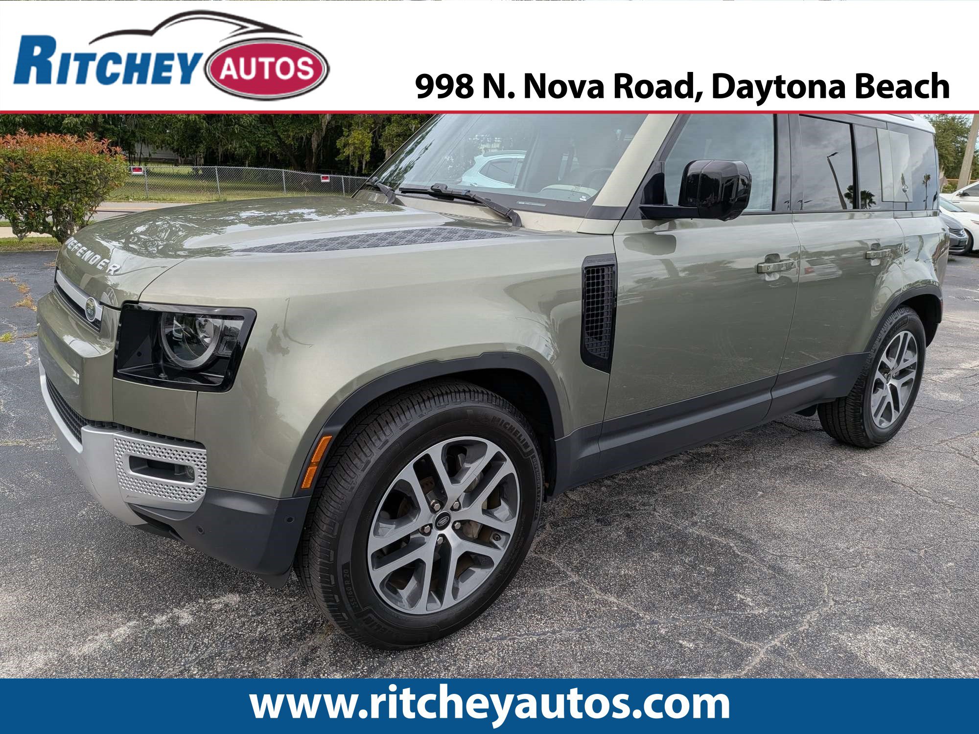 Used 2021 Land Rover Defender 110 SE AWD/4WD image 1