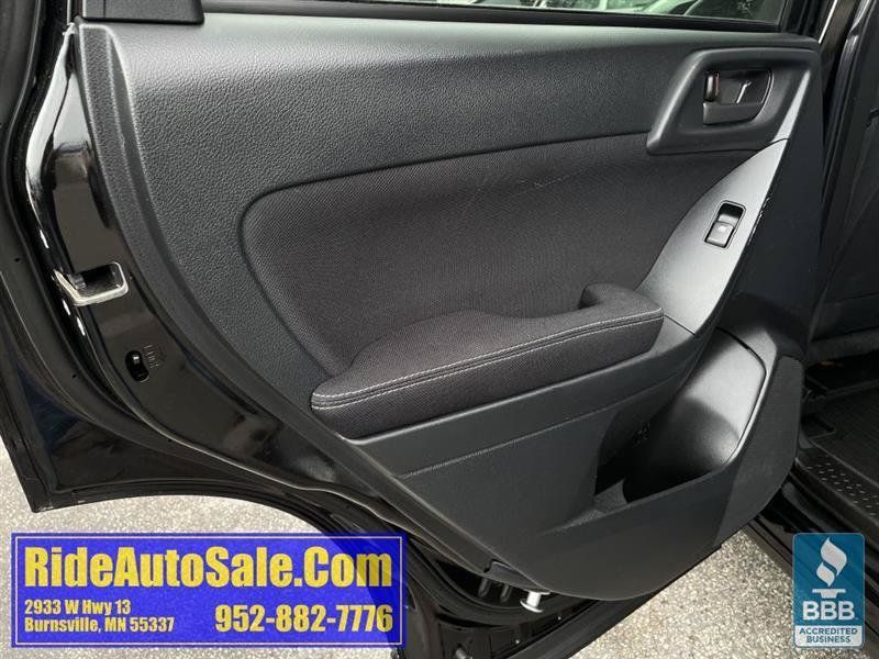 Used 2015 Subaru Forester 2.5i Premium w/ All-Weather Package AWD/4WD image 11