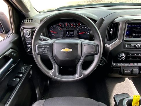 Used 2022 Chevrolet Silverado 1500 Custom image 5