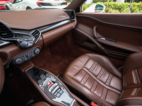 Certified 2014 Ferrari 458 Spider RWD image 39