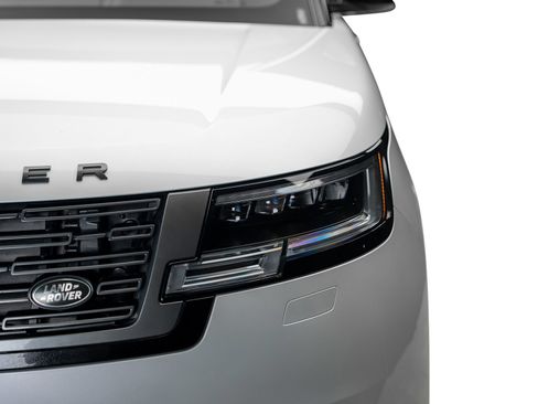 Used 2025 Land Rover Range Rover Long Wheelbase Autobiography AWD/4WD image 4
