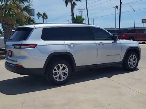 Used 2022 Jeep Grand Cherokee L Limited w/ Luxury Tech Group II AWD/4WD image 8
