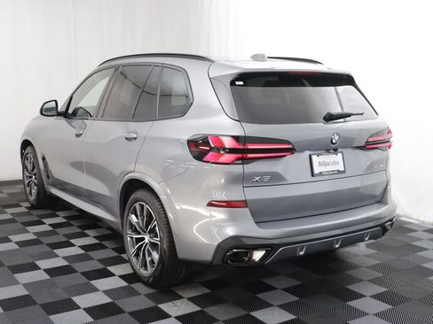 Used 2026 BMW X5 xDrive40i w/ M Sport Package AWD/4WD image 16