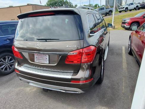 Used 2014 Mercedes-Benz GL 450 4MATIC image 9