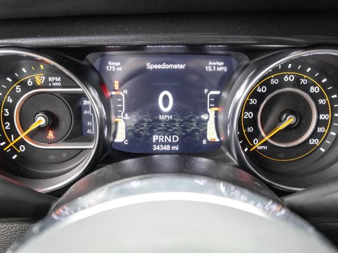 Used 2022 Jeep Wrangler Unlimited Sahara image 21