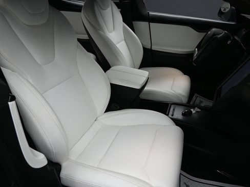 Used 2019 Tesla Model S Performance AWD/4WD image 26