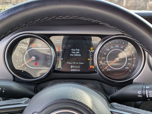 Used 2021 Jeep Wrangler Unlimited Sport image 20