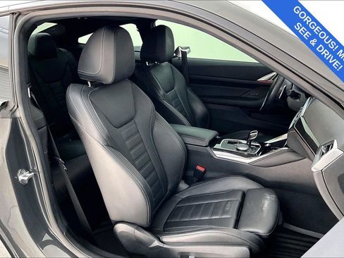 Used 2022 BMW M440i Coupe image 10