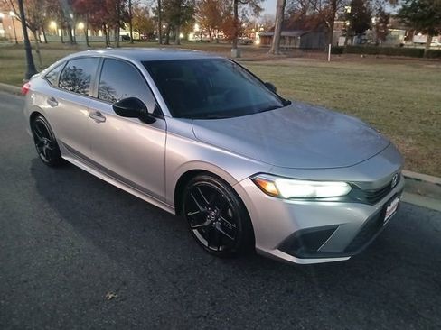 Used 2023 Honda Civic Sport image 8